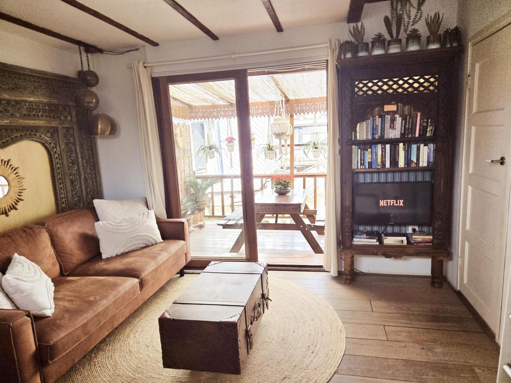 House Boat Studio With Waterfront Terrace Amsterdam Bagian luar foto
